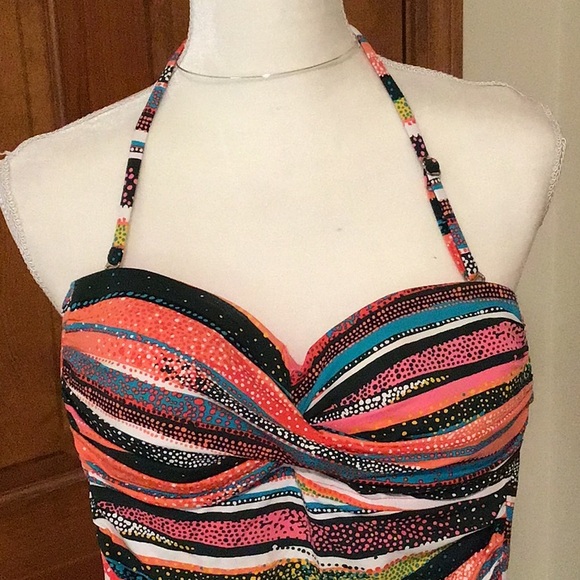 EC: Anne Cole Bathing Suit - Picture 2 of 4